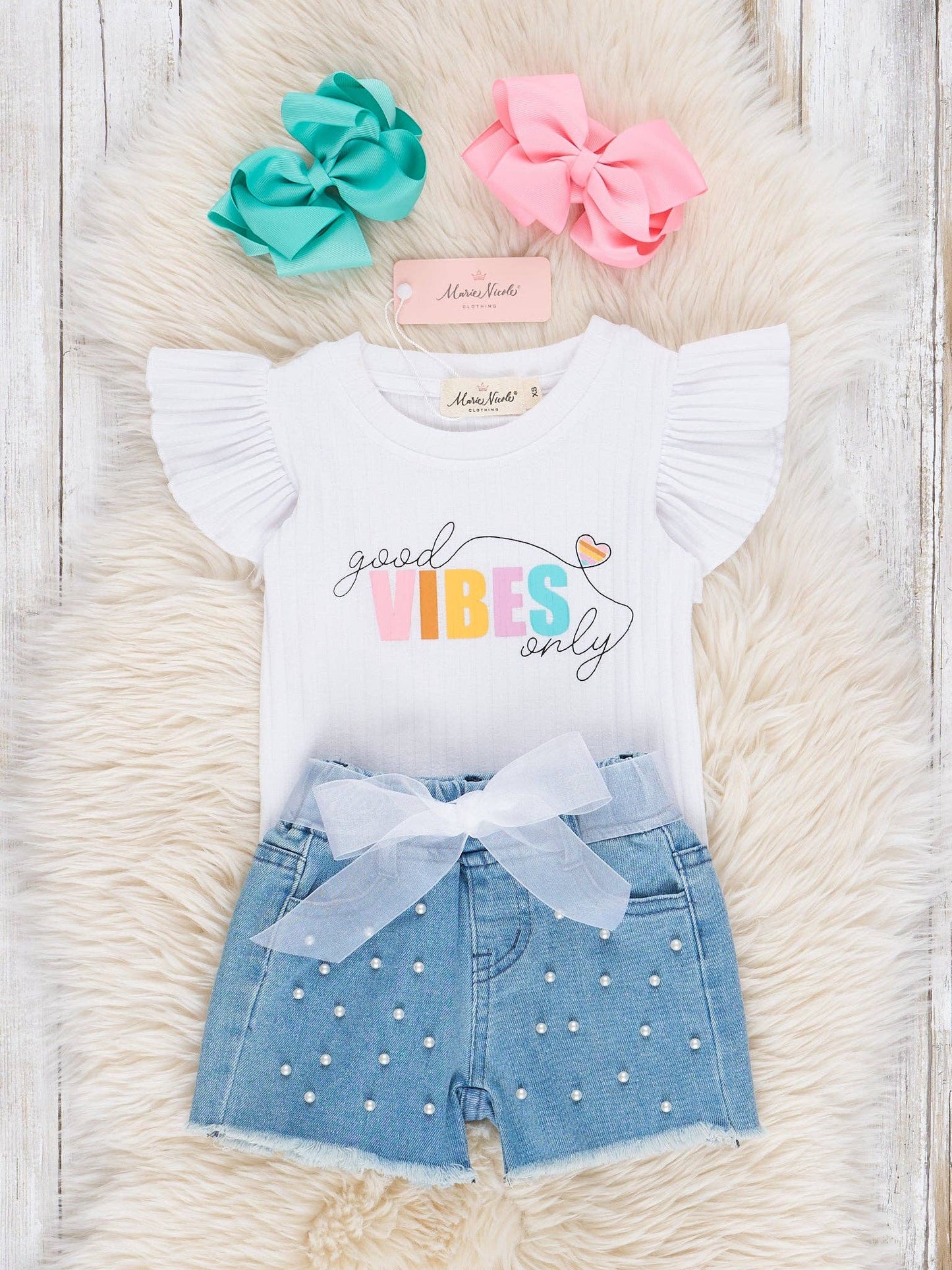 "Good Vibes Only" Short Set